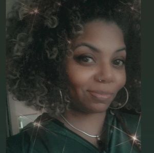 Meet your Posher, Siobanandbari